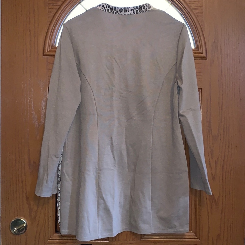 CHICO’s Taupe Leopard Print Mesh Inset Open Front Duster Cardigan - Picture 13 of 16